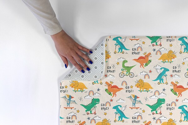 Kis szőnyeg Dinoszauruszok járműveken