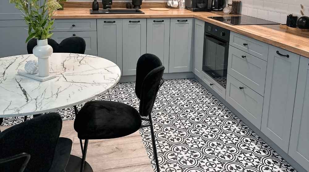 Konyha metamorfózisa egy hétvégén - gyors módjai a belső felfrissítésnek